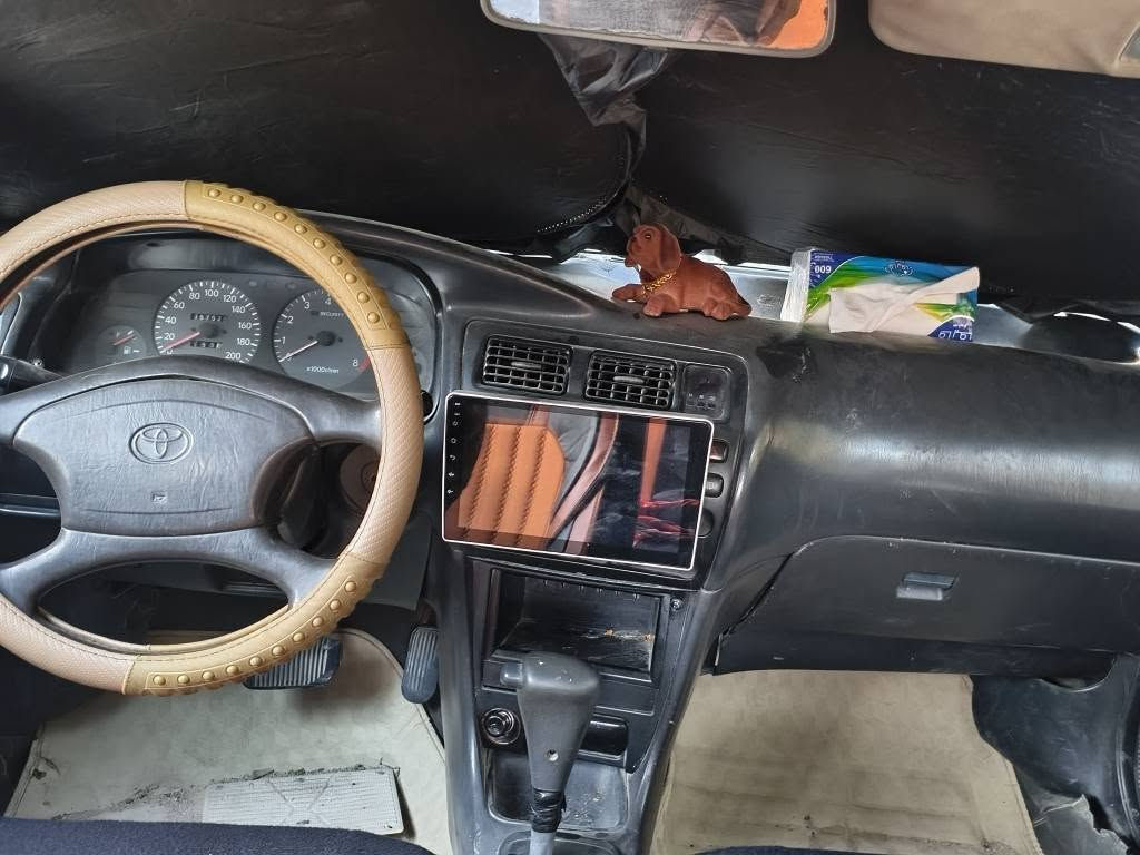 كورولا موديل 95 
سياره بدايت خيط تبخير 
تبريد ثلج باتري جديد زوج تايرات جدد 
كير كفاله وسياره شوف العين 
سياره 52 وبيها مجال كلش بسيط حك الجيه 
العنوان كرمت علي على السده /***********/ البصرة, العراق
