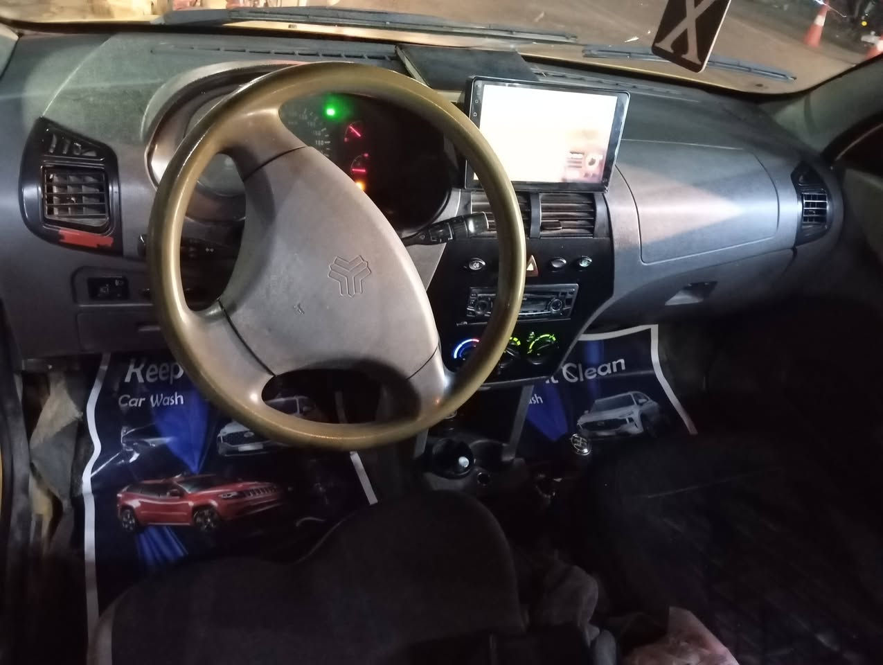 السلام عليكم اخوان طيبه موديل ١٥للبيع تفاصيل داخل الصوره
