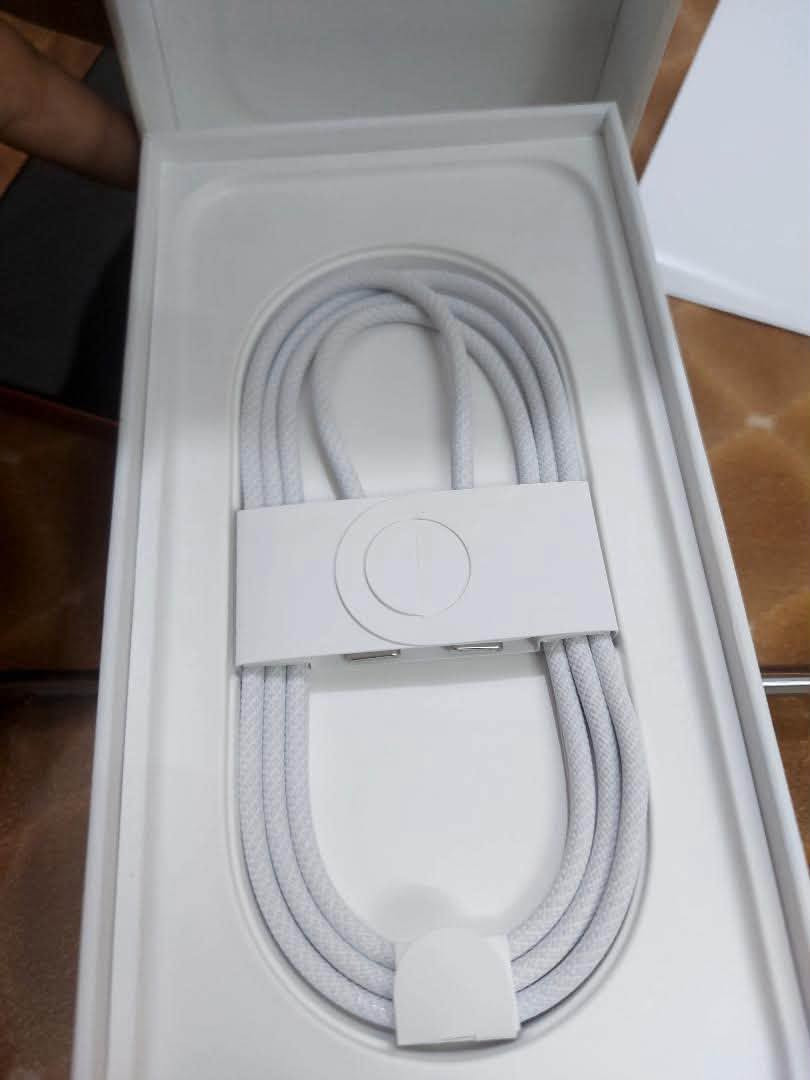 iPhone 17 Pro Max

• سعة 256GB
• البطارية 100%
• نسخة اليابان 🇯🇵
• شريحة إلكترونية فقط، ما بي شريحة عادية
• كيبل الشحن مالتة بعده ما مفتوح بالكارتون
• الجهاز ماخذة بتاريخ 2026/6/11، يعني صارله تقريبًا شهرين
• مشحون 59 مرة
• السعر 1,760,000

📍 بغداد – الحرية
📱 واتساب فقط: ***********

المو شراي لايتعبني
