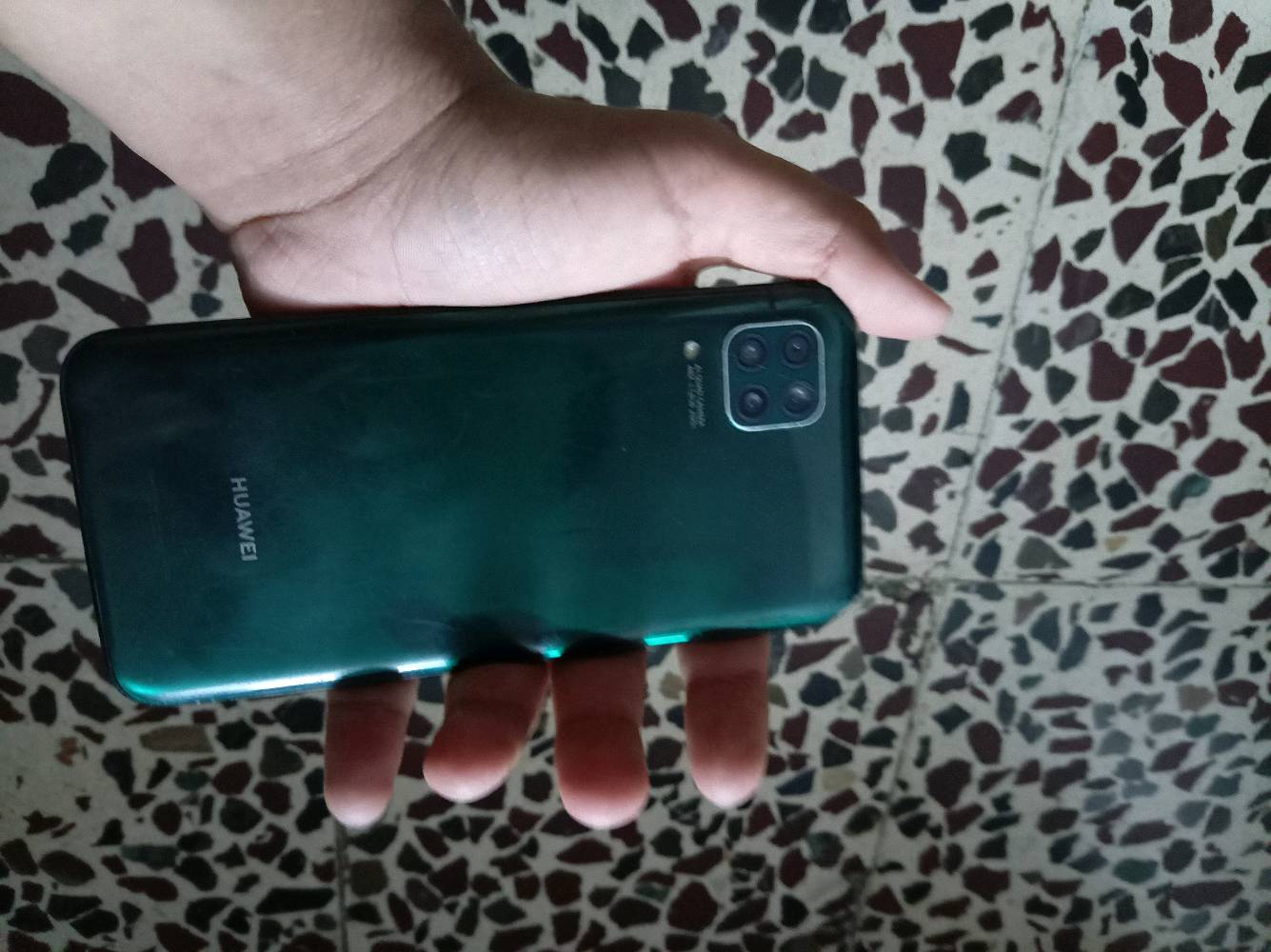 مبايل هواوي نوڤا 7 
مبايل نضيف ذاكرة حلوة و قوية و كامرة بدقة حلوة المبايل يرادلة بس تبديل شاشة و الشاشة مالتة رخيصة رايدة ب 35 
عنواني بغداد رئاسة العبيدي جامع الأمام علي ***********
