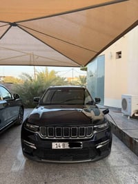 جيب گراند شيروكي لمتدد 4xe مديل 2024 بلگن هايبرد ( تكدر تستخدمهة شحن ا...