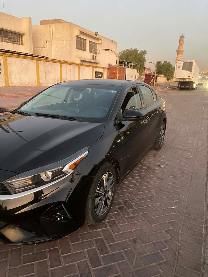 السلام عليكم 
كيا فورتي موديل 2024
رقم بغداد بسمي
ماشيه 38
مكينه 2000 دوش
صور الحادث واضحه 
فقط تبديل بدون قطرت صبغ
بدون دواخل 
مكاني بغداد
السعر 118
موبايل 
***********

