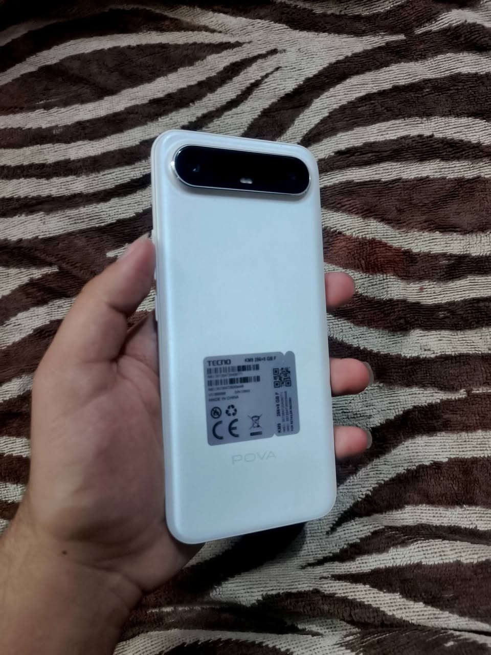 للبيع + مراوس Tecno Pova Slim 5G

نظافة 90% بي ضربه خفيفه مامفتوح ولا مصلح 

شاشة XDR AMOLED منحنية 144Hz دقه 1.5K حجم 6.78

التخزين: 256GB رام 8GB+8GB

الكامرات: 50MP + 2MP + 13MP مع مثبت OIS 

بطاريه: 5160mAh شحن سريع 45W نضام اندرود 16

الملحقات كفرين + لزكة اصلية مضلله واذا تريد شاحنه اصلية ب 5 الاف 

السعر: 275 الف وبي مجال بسيط يرهم مراوس

المكان: النجف الكوفة / قرب مسلم بن عقيل

متوفر توصبل لكل المحافظات باعتماد فقط

نص مكتوب في الصور:
- بطاقة الضمان
- TECNO POVA Slim 5G KM9 :نموذج
- 357264720409771 / 357264726059448 :IMEI
- 23-11-2026
- تاريخ انتهاء مدة الضمان سنة - شهر - يوم
- نطاق الضمان:
- إذا تعطل الهاتف خلال فترة الضمان، ستحظى بخدمة صيانة مجانية
- اعرف المزيد