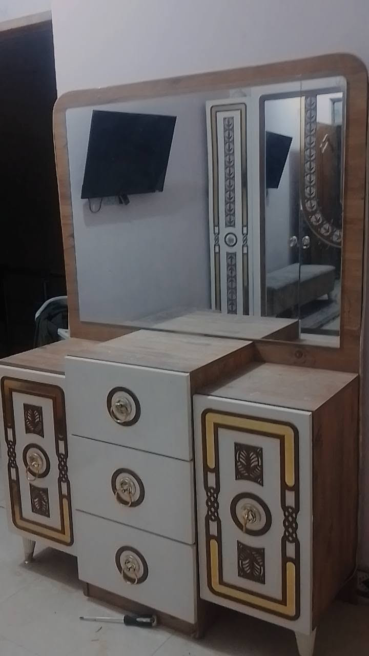 غرفة نوم تركيه درجه اوله تسع قطع العنوان بالجمعيات *********** عمارة, ميسان
