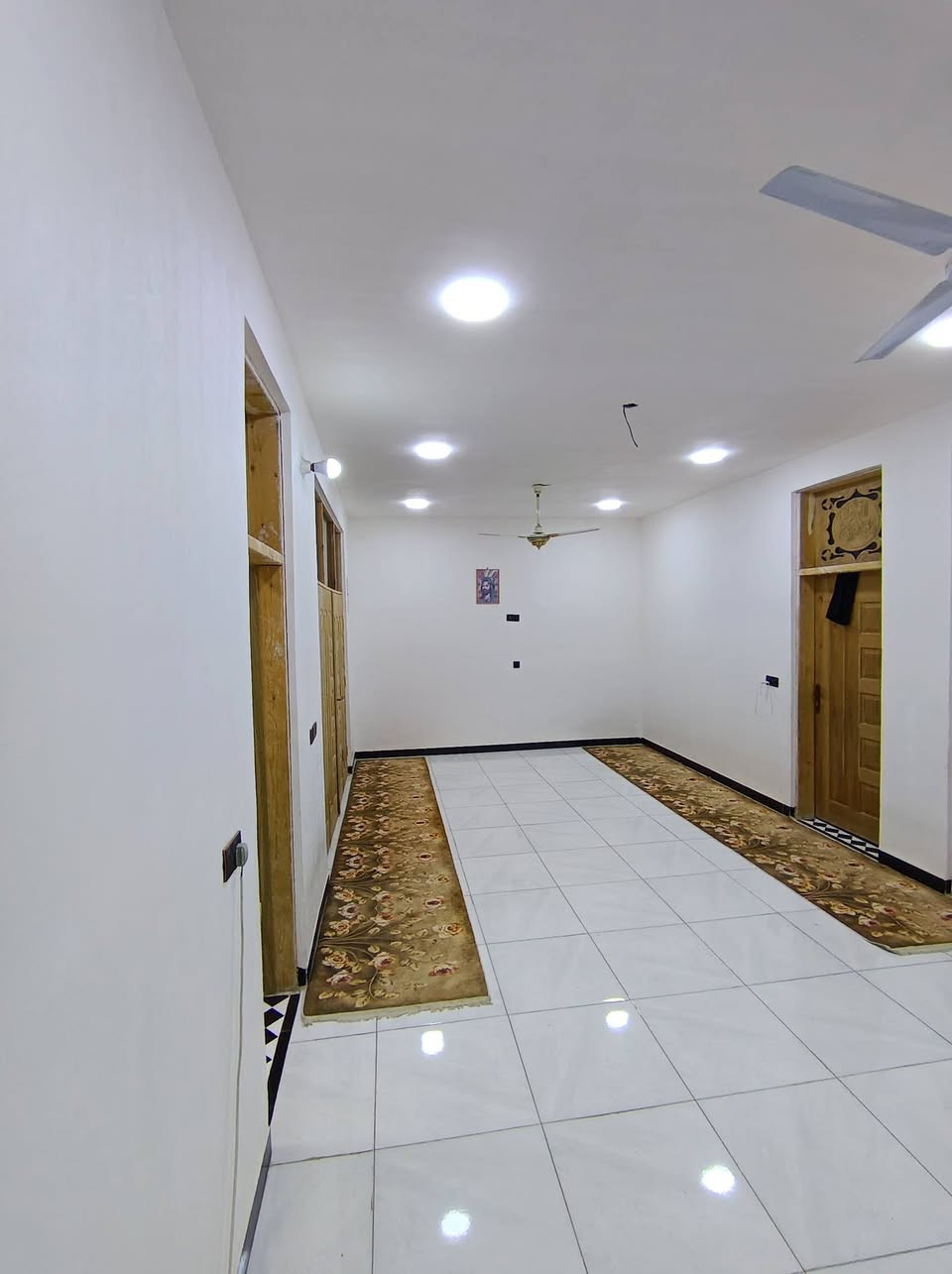 سلام عليكم بيت للبيع مساحه 250 سند 25 بيت كدامك تفاصيله عنوان حله بابل قريته برنون قرب سيطره لاثار حي المرتضى ***********
