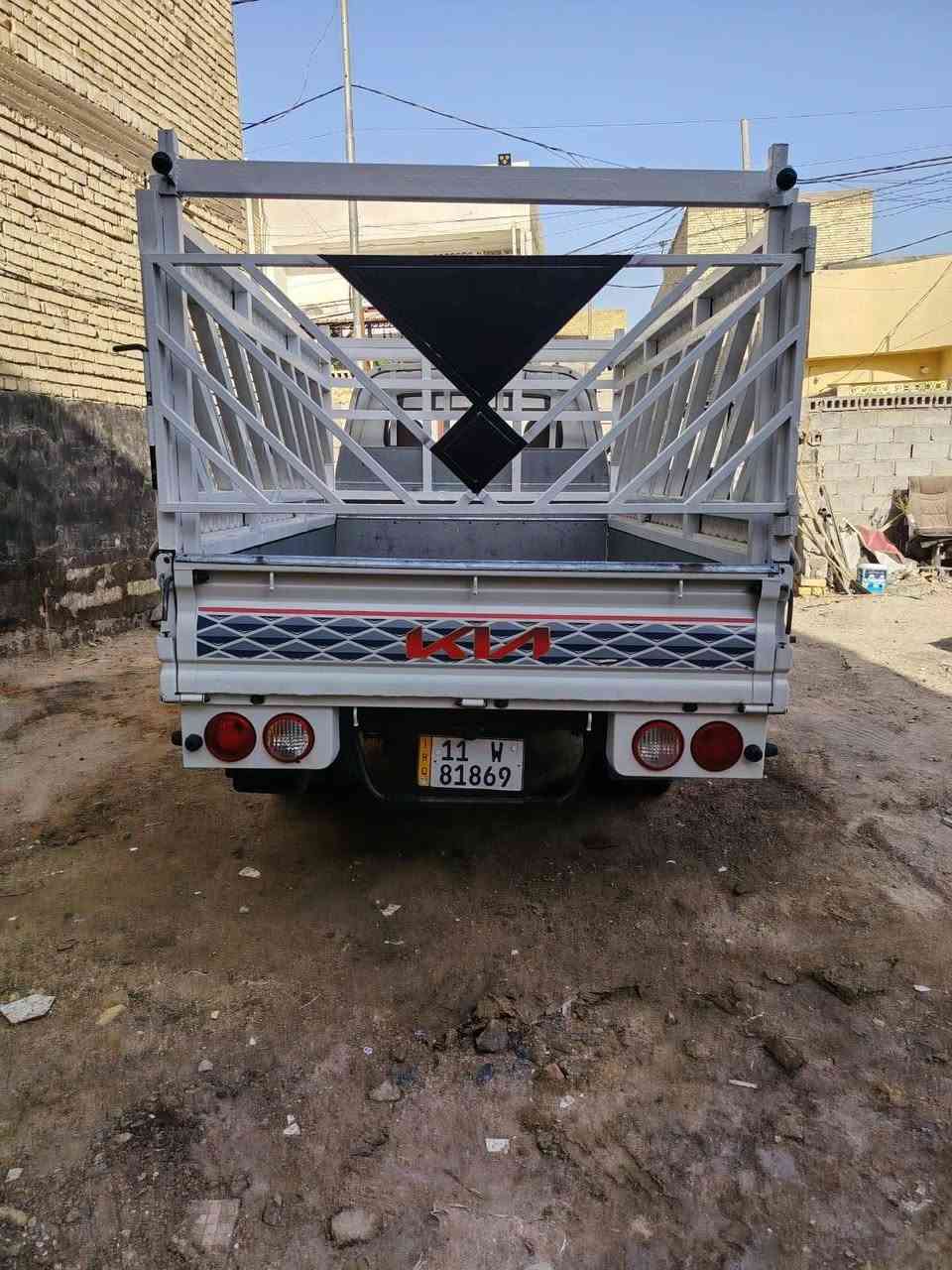 السلام عليكم كيه حمل ٢٠٢٢ نثيه السياره فول كفاله عامه ما عده الدعاميه بيه صبغ السياره فول مواصفات كفاله من الشاصي والحداديه والضربه والتبريد ثلج ويها المحجر رقمها بغداد دولي بسمي السعر ١٣٧ وتتصل وتدلل المكان النجف كوفه الرقم *********** ماشيه ٨٤ مشيها الحقيقي
