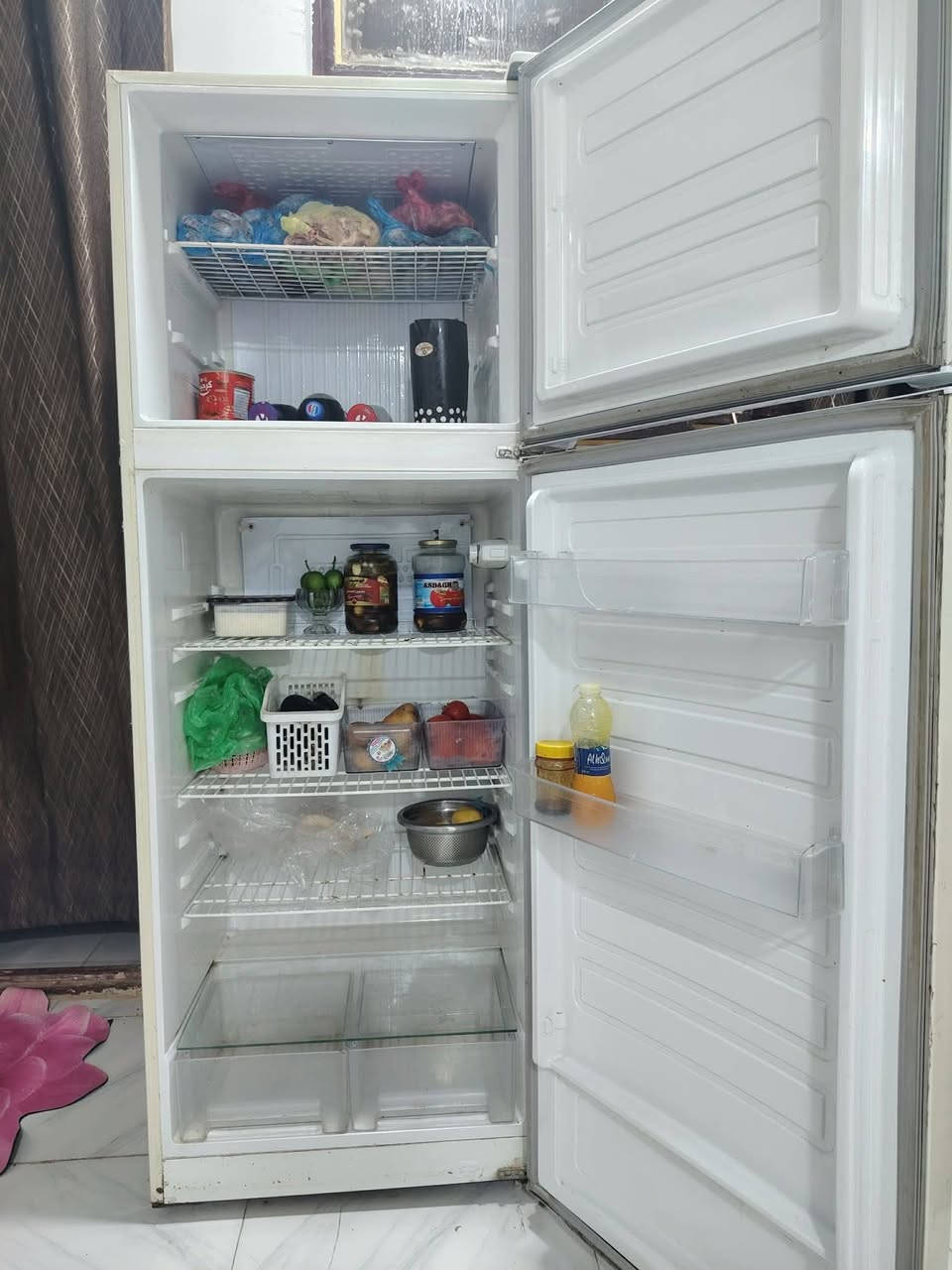 ثلاجه ماركه ميديا 27قدم كلش جديده ومابيها اي مشكله العنوان الدورة الكفائات ***********

