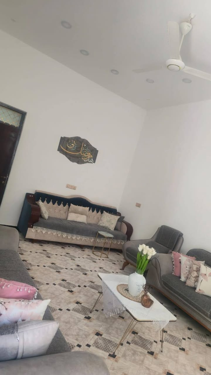 للبيع المساحه 200 على شارعين
الصابئه الورداوي 
بناء حديث  غرفتين او صاله جاهز  ثاني بيت عن الشارع العام 
السعر 145 
***********

