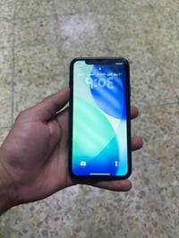 آيفون ١١ • ١٢٨ • بطارية ٨٥٪