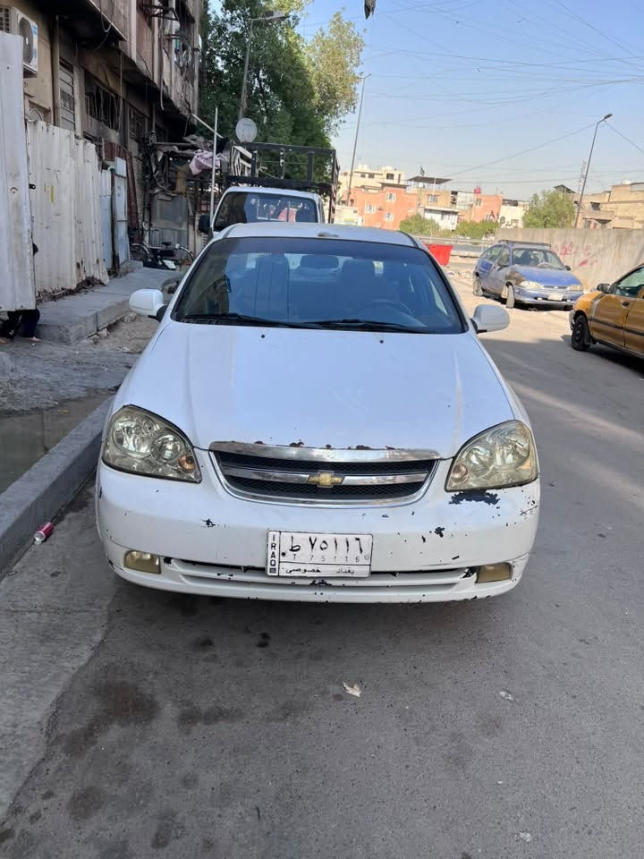 ياالله اوبترا للبيع موديل 12 كير مكينه تبريد خير من الله صدرها تمام بيها قطعتين سيارة بيها بعض طخات تخم تاير نضيف داخلها نضيف ماشيه 154 سيارة السعر 68 بيها مجال شي بسيط مكان السيارة بغداد الاعظميه هاتف ***********
