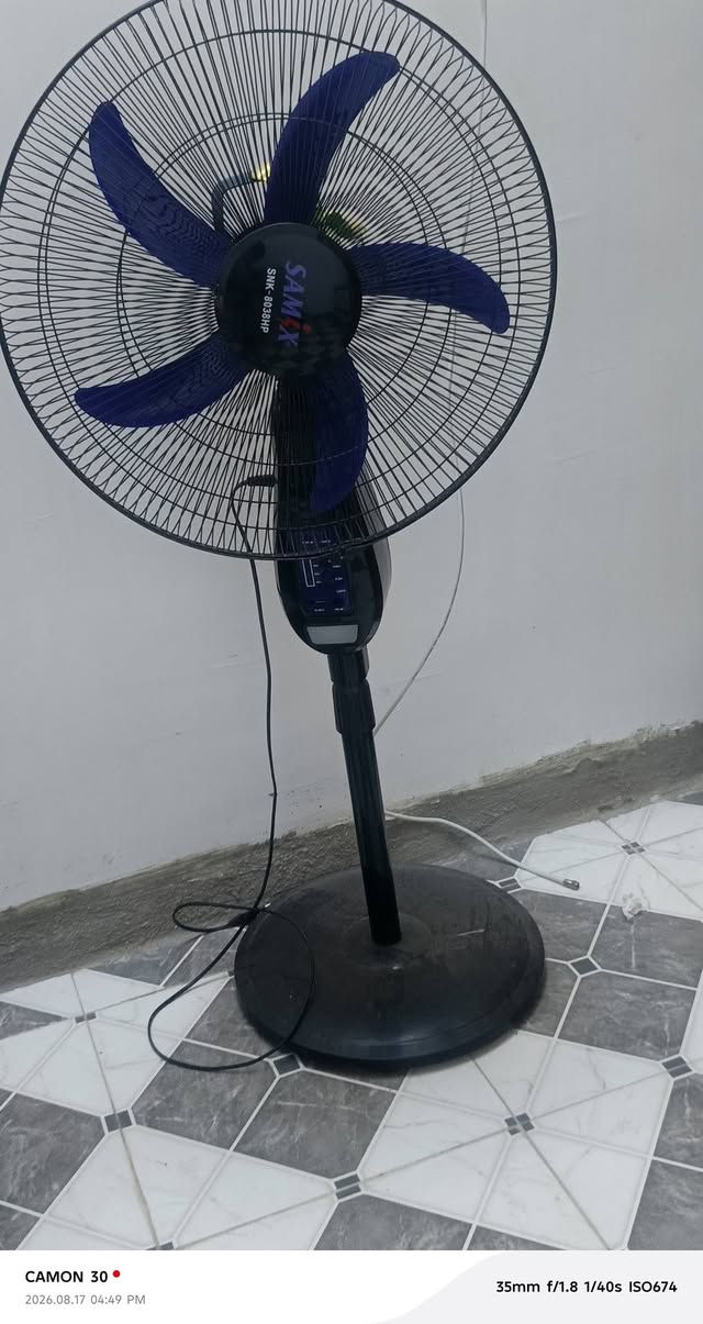 السلام عليكم
كنتور ثلاث بيبان جديد
كاروك طفل مستعمل قليل جدا
بنكه ارضيه اخت الجديده
الاستفسار عل خاص
او عل رقم. ***********
