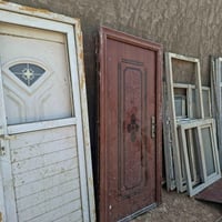 سندويج ثقيل • ابواب بي في سي • شبابيك بي في سي