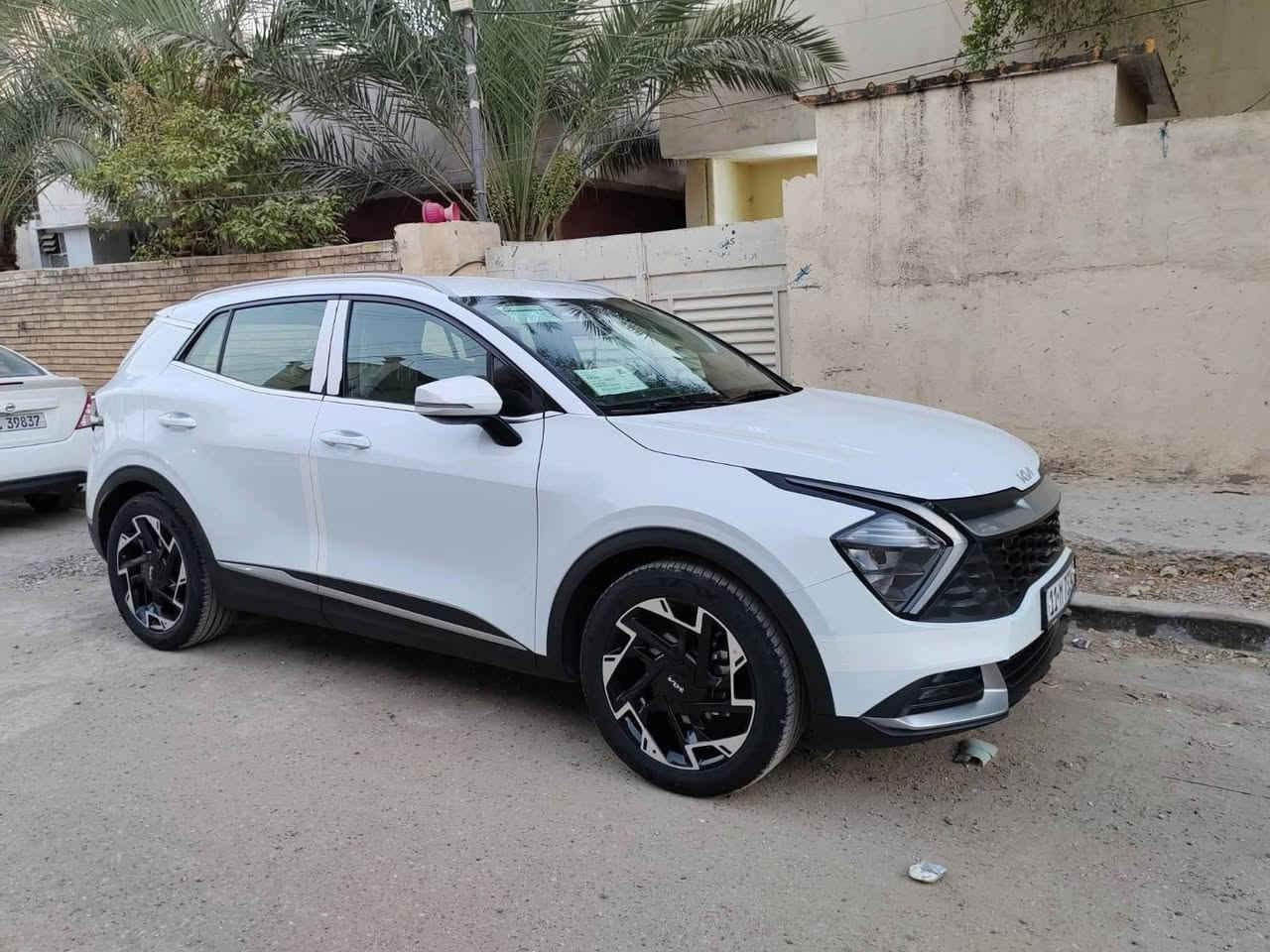 سبورتج ۲۰۲۲ خليجي بسمي الشركة الدولية حساسات كامرة تبريد خلفي شفتات ستيرن مري شفط محرك ۲۰۰۰ دوش

سويج بيها شخط بين البابين السايق والي وراه ونصبغن وبيها بارد بسيط محرك كير مكفولات بدون نقص برغي تخم تاير جديد السعر ۱۹۰ مكان بغداد مدينة الصدر رقم الهاتف ***********
