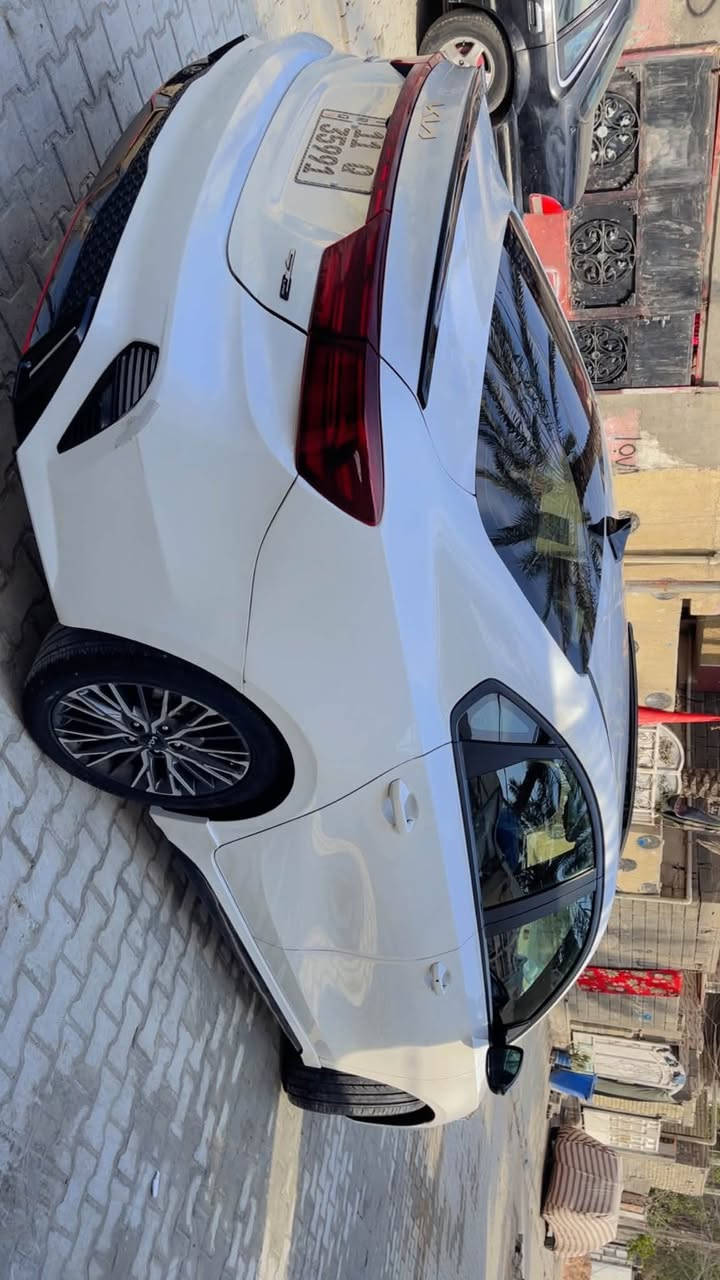 كيا فورتي GT-Line موديل 2023 بحالة ممتازة للبيع
الموديل: 2023

الحادث جاملغ امامي و خلفي + بارد بالقمارة ماشرة بصورة ايرباك كشن فقط 

الفئة: GT-Line (فول مواصفات )

اللون: ابيض صدفي شذرة

المسافة المقطوعة: 50 ألف ميل

الرقم: بغداد إنكليزي باسمي 

الموقع: بغداد - حي اور 

المواصفات والخيارات:

حزمة GT-Line الرياضية بالكامل

شاشة لمس كبيرة تدعم Apple CarPlay و Android Auto

كاميرا خلفية دوارة عالية الدقة

رادار رادع للاصطدام وتحديد مسار

دوشمة كشنات جلد ياباني درجة أولى 

تحكم ستيرن كامل مع حاكم سرعة (كروز كونترول)

نظام صوتي مميز ومنافذ طاقة متعددة هارمن كاردن 

سيارة ضايفلها منضومة غاز اتخبل إنسى البانزين 

ويل كروم مميز وحساسات إطارات

للاستفسار والتواصل:

هاتف: ***********

السعر 145 وبيها مجال بسيط

كل شي شارح و موضح أمامكم تعجبك اتصل ما تعجبك اعبر المنشور الله يرض عنك
