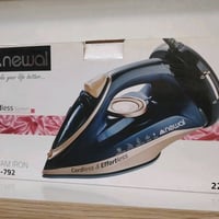 النوع: مكواة بخار لاسلكية وسلكية (Cordless & Wired).الطاقة: 2200 واط.ا...