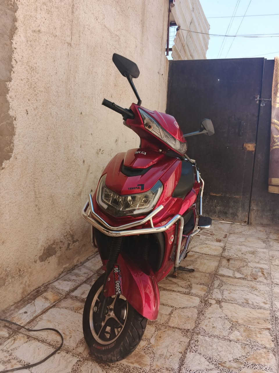 دراجه شحن نوع يوماها 6بطاريات 3سرع وبك سعر 750 وبيه مجال قليل بكاني بغداد الحميديه ***********
