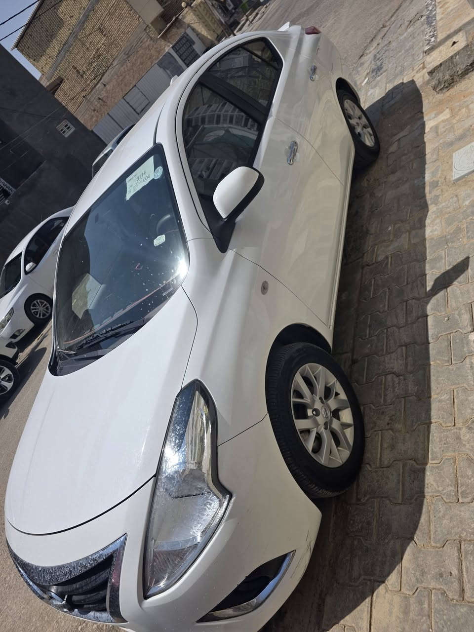 السلام عليكم
نيسان صني هندي 
موديل 24
كله كهربائي 
ماشيه ٥٨
رقم نكليزي 
الاستفسار ‭***********
