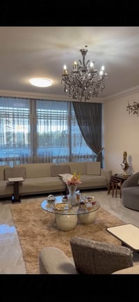 بغداد رزدنس • ٢٥٠م • مفروشة بالكامل