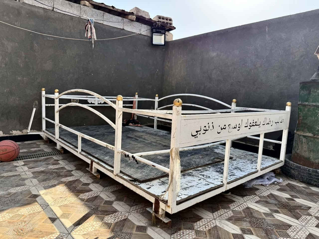 للبيع التواصل ***********
