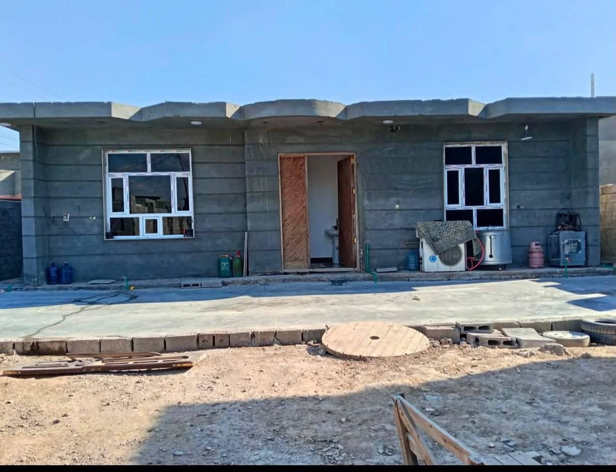 السلام عليكم بيت للبيع  للاستفسار  الاتصال على رقم (***********)في المدائن الجعاره شارع معمل الغاز (طابو زراعي سند 25)   (بناء السلام عليكم بيت للبيع  للاستفسار  الاتصال على رقم (***********)في المدائن الجعاره شارع معمل الغاز (طابو زراعي سند 25)   (بناء البيت طابوك )مساحه الكليه (500) متر  بناء حديث  بناء (250) متكون من(غرفه سويت و2 غرف نوم يعني 3 غرف  )(صحيات عدد2)  (مطابخ  حار  وبارد  )(استقبال ) (وصاله ) (خدمات متكامله  مي كهرباء تبليط)
البيت طابوك )مساحه الكليه (500) متر  بناء حديث  بناء (250) متكون من(غرفه سويت و2 غرف نوم يعني 3 غرف  )(صحيات عدد2)  (مطابخ  حار  وبارد  )(استقبال ) (وصاله ) (خدمات متكامله  مي كهرباء تبليط)

