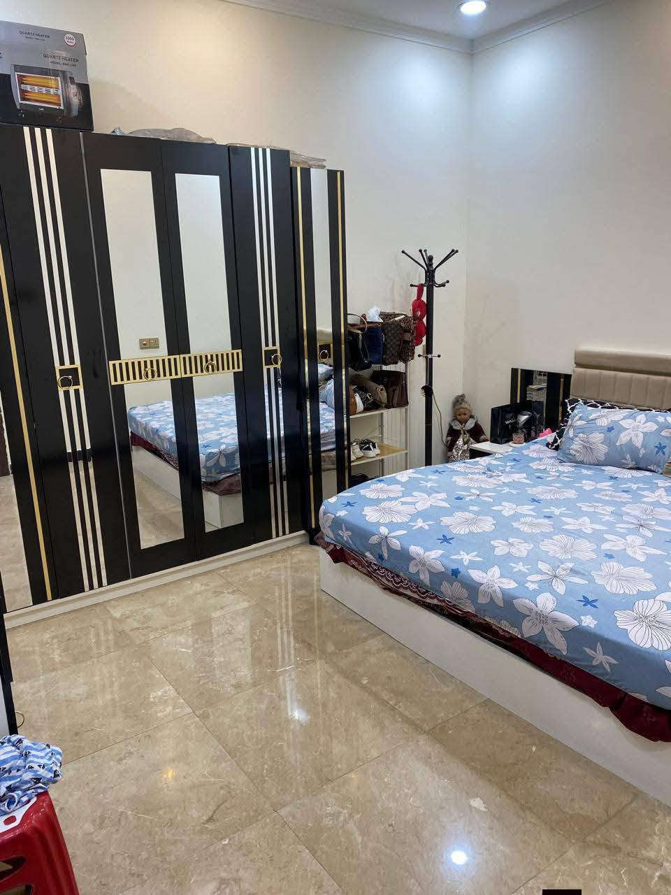 زيونه • ٧٣م • ٣ طوابق