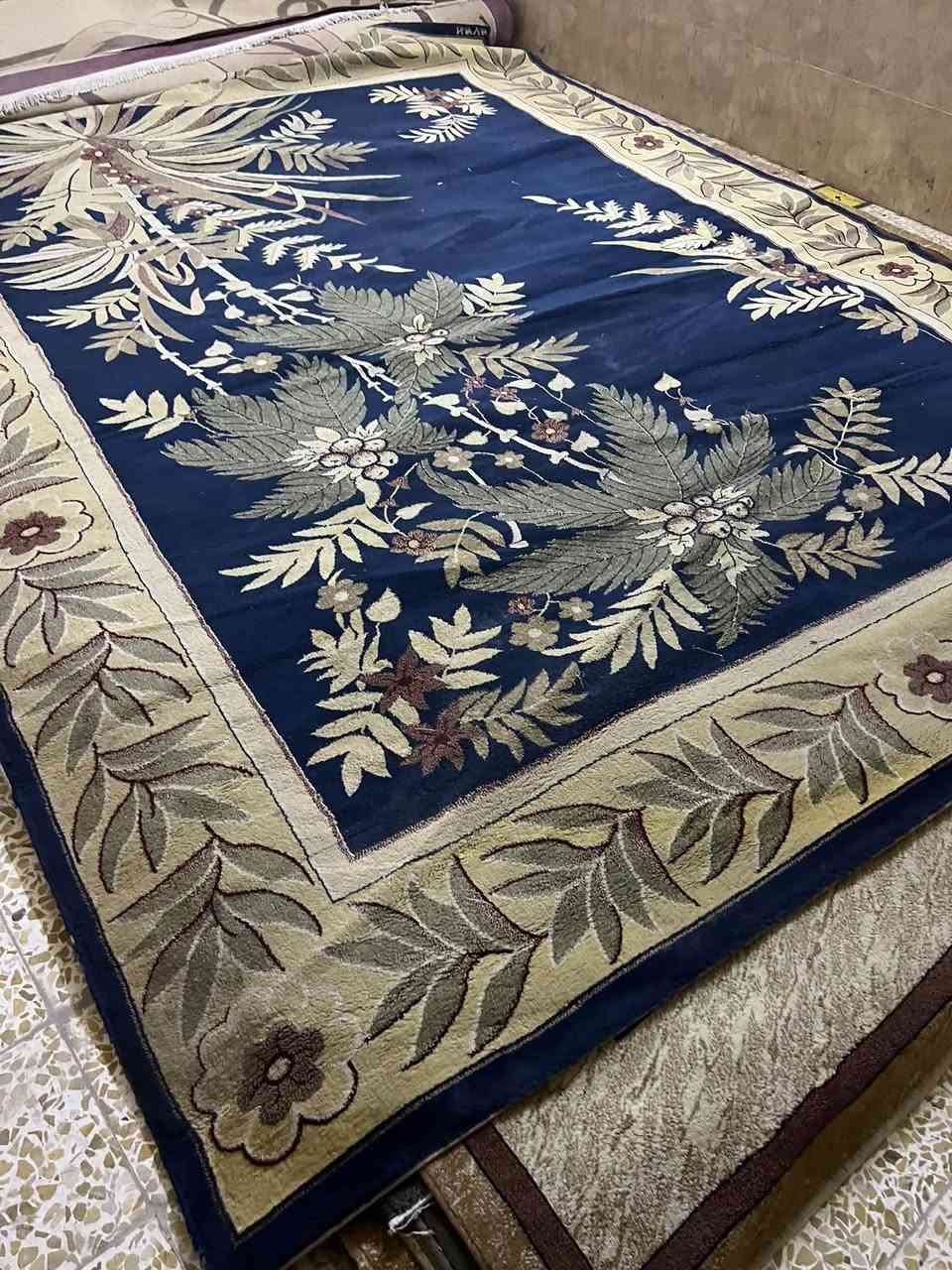 السلام عليكم زوالي الشمال (سليمانيه)مستعمله ثقيله وباسعار مناسبه بين الخمسين والتسعين نظافه جيده تركي وكاشان ايراني 4في3 القياس و3في2 فقط احترامي  العنوان تل البنات قرب مسجد التقوى(***********)
