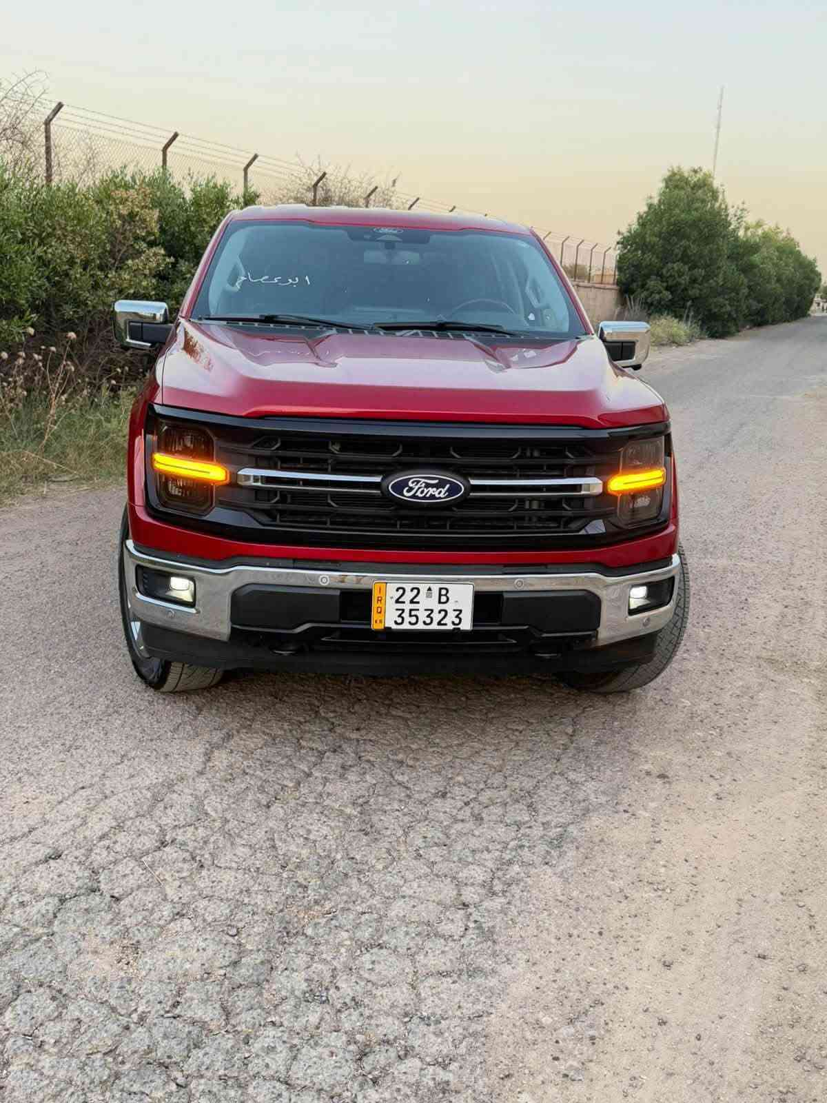 السلام عليكم شباب فورد F150  XLT موديل 2024
دخول جديد مرقمه اربيل بسمي ثاني يوم تحويل مباشر

    2024 Ford F-150 Xlt en Venta en San Antonio, 

حجم المحرك : 3.5  (6 سلندر ) هايبرد توين تيربو

المسافه المقطوعه 20 الف ميل

ضرر السياره : صبغ بيبان 2 صفحت اليمين نفسهن مصلحات

حالة الايرباك : برده + كشن

#المواصفات
 
بصمه

خمس كامرات

رادارات 360

سته سلندر تون تيربو

430حصان

ردرات مخرج كهرباء 

شاشه كبيره

كير تعليك

ويل كروم

باب طويل بدي قصير

بعد بيه هواي مواصفات
العنوان كركوك

السعر : 325 بيه مجال
***********

نص مكتوب في الصور:
- ابو عماد
- ابو صاصم ا