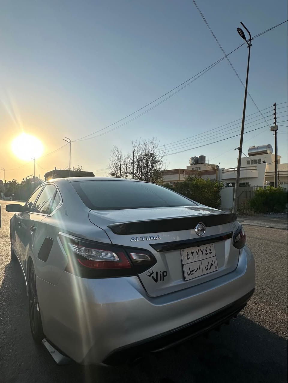Nissan Altima 2016 S
٣ پارچەی پیشەوەی هەیە 
لای سەکن تایەکەی بە دەبڵەکەی کەوتوەتەوە 
سەیارەکە بی کیشەیە تەقە و رەقەی تیا نییە گیر و مەکینە و کارەباییات کامل بە شەرت 
تب: ئەگەر موشتەری نیت سەرمان مەیەشینە بەریزن 
ژ.م  : ***********
سعری ١٠٣ وەرەقە مەجالەکی برایانە أربيل, العراق
