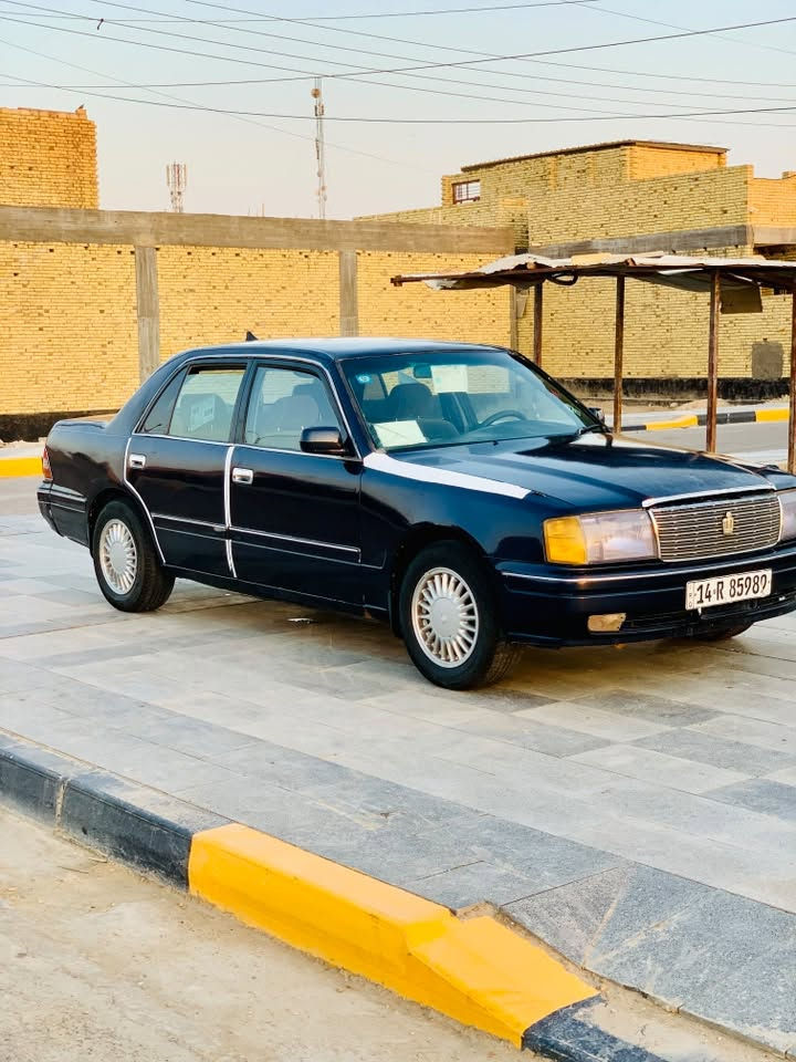 راس ثور تكم  موديل 98نيلي. رقم بصره دولي بسمي تريد وكاله تريد تحويل  مكينه وكير فيفيتي مكفولات.  حداديه تخم تاير  تبريد شغال    مكفوله من العيب الشرعي والأصوليات والنقل جثه      مصبوغه عام جماليه اثر جراد   إذا اكو مراوس عادي 
المكان ذي قار   الفهود. 
الاستفسار ***********

السعر 72 بيه مجال لشراي
