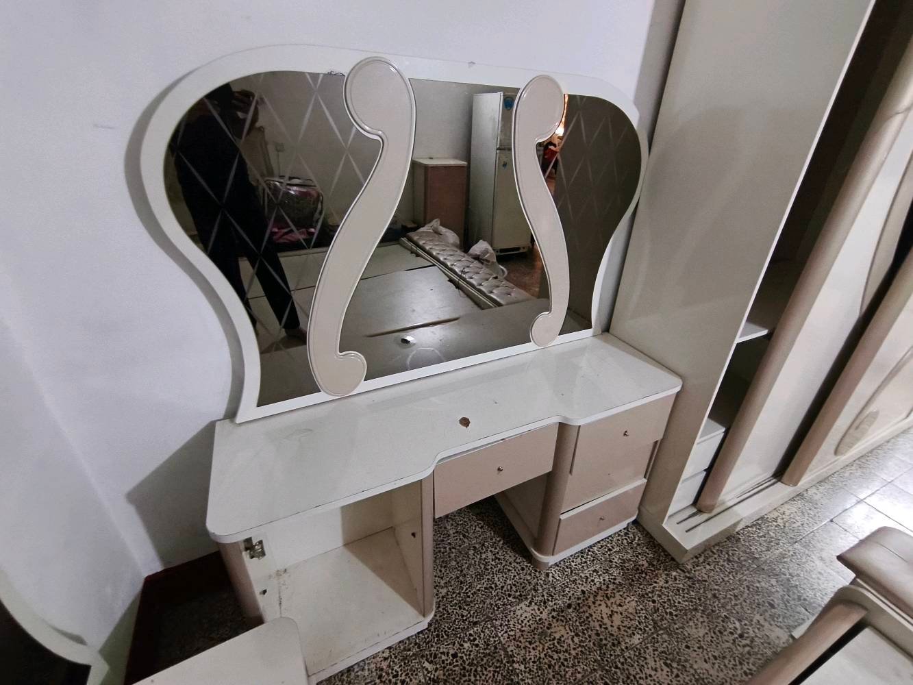 غرف تركيه مستعمله للبيع للتواصل ***********