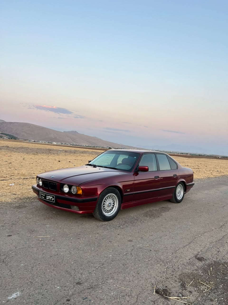 بؤ فرؤشتن يان گؤرينه وه
bmw مؤديل 1993
ئارم پلاستيك سلئماني
520دجيتال
گئر عادي
ته بريد به شه رت
ناوزه رد
كوشن جلد كوشن هيتر
ئه كسل 3.23قفل
سه ياره كه قوه تي خؤشه كپه
گئر و مه كينه و كاره باي به شه رت
به شه رتي ئه وليات موس براوه
بؤ گؤرينه وه

***********واتس ئاپ و ڤيبر
