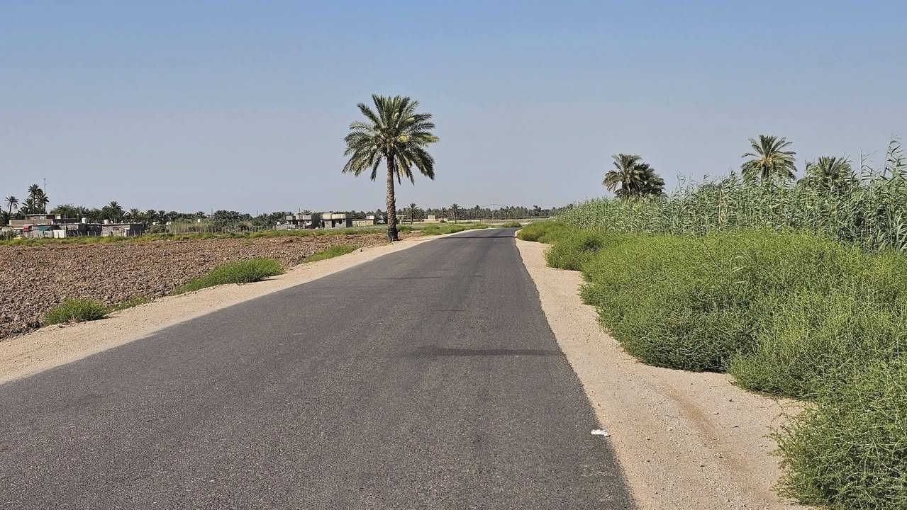 عقار مثالي في كربلاء💯
✅ثلاث دوانم للبيع واجهه  
35 متر وجه على بزل مباشر 
طابو سند 25 تحويل بالطابو 

✅متوفرة كافة الخدمات 
تبليط، ماء، كهرباء، مدارس 
منطقة سكنية متكاملة الخدمات 

✅️الموقع كربلاء - منطقة الجذار 
شارع نجف كربلاء عمود 1141
قرب مدرسة المجتبى الابتدائيه 
تبعد عن شارع الزوار  3 كيلو 
تبعد من مركز مدينة كربلاء 15 كيلو 

💰سعر الدونم 75 مليون والأرض تباع بالكامل 

📍فقط العندة فلوس وجاهز للشراء يتصل 

📞 *********** مكتب العلياني للعقار المكتب مجاز رسميا
