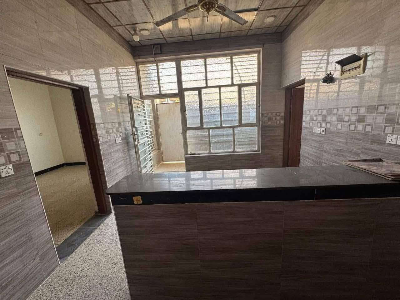 🏠✨ للإيجار – مشتمل ارضي  90م مربع✨🏠 

الموقع / ام الخيل الثانية الشارع المقابل حضرموت 

📍 المواصفات:

🛋️ 
🏢 صالة 
🛏️ غرف عدد 2
🚿 مجموعة صحيات متكاملة
🍽️ مطبخ مفتوح على الصاله 
🌤️ ارضية كاشي 
💼 

📞 للاستفسار: ***********
