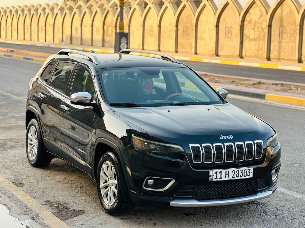 سلام عليكم جيب بزون للبيع موديل 2019 السعر 118 وبي مجال بسيط صور حادثه مرفوقه بلمنشور صبغ البنيد والباقي كفاله شرط سونار مكينه 2400 كشنات تدفئه تحكم ستيران جهتين سايد بريك بصمه شاشه كبيره كامره خلفيه دواره حسارات وباقي موصفات معروفه رقم دولي تحويل مباشر العنوان كربلاء بيع فقط للستفسار ***********
