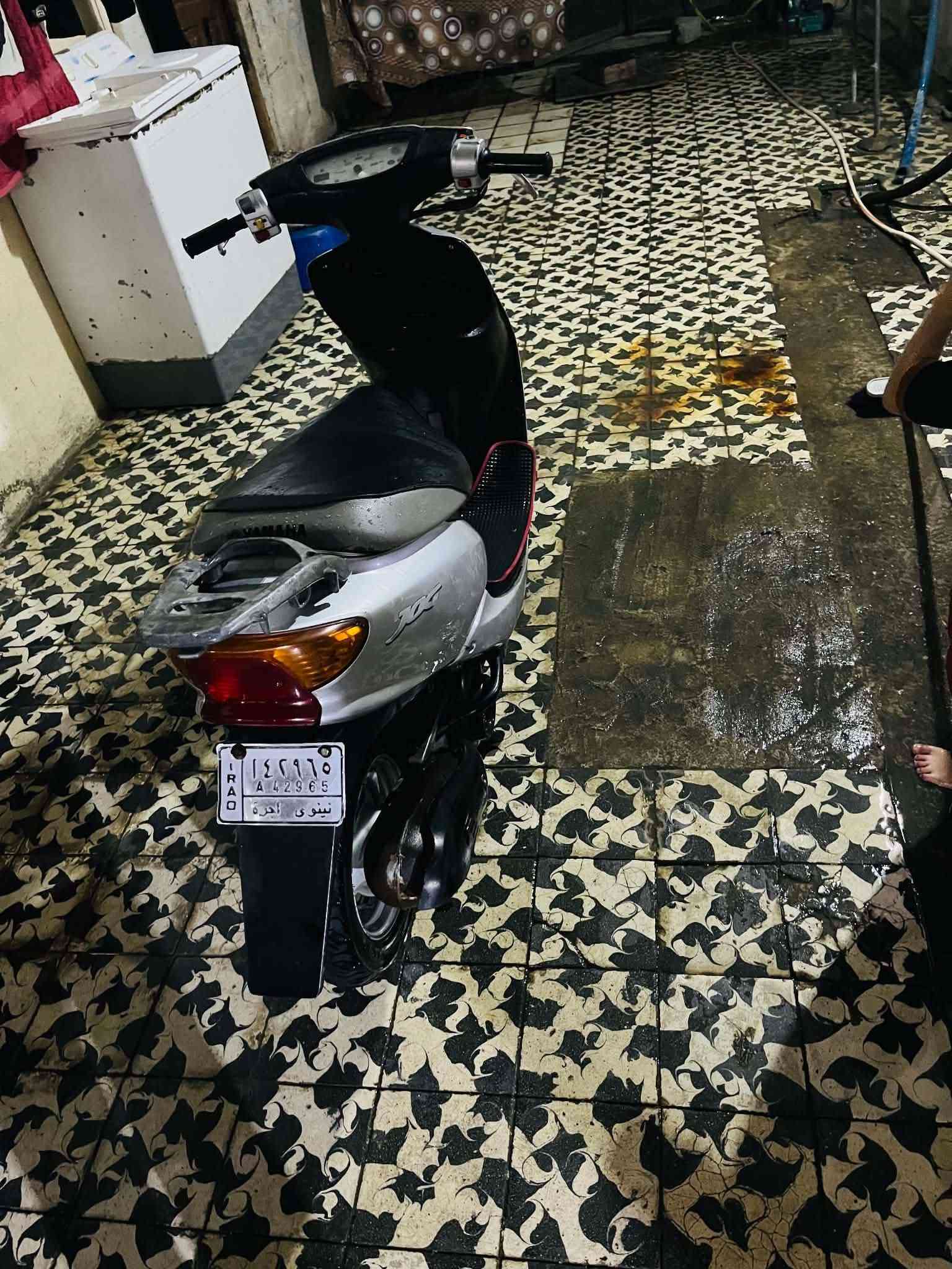 سلام عليكم ماطور للبيع محرك ما مفتوح قبق هندره بس مبدل قايش كهربائية شغل سلف يردله بطارية ماطور نضيف مكاني حي بكر قرب جامع بديع رقم *********** سعر ٤٥٠ بي مجال
