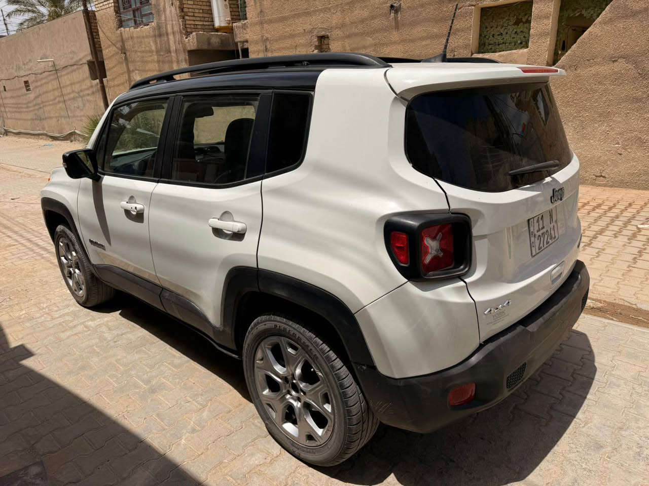 � للبيع جيب رينجيد 2023 وارد أمريكي

📍 رقم بغداد

🎨 اللون: أبيض

📏 الممشى: 24,000 مايل

⚙️ محرك 1.3 تيربو – اقتصادي جداً جداً بالوقود

✨ المواصفات:

• سقف بانوراما

٠شاشة كبيرة تدعم كار بلي اندوريد اوتو

• سياقة ذاتية

• رادار تصادم

• نظام مراقبة النقطة العمياء

• 4×4 فور ويل

• 5 وضعيات قيادة

• كراسي جلد

• تدفئة الكراسي

• تدفئة الموقود

• نظام صوتي جيد جداً

• مواصفات أمان كاملة

🔧 ملاحظة:

السيارة حادث خفيف، والإيرباك بردة فقط، والسيارة حالياً ما تحتاج أي مصرف وجاهزة للاستخدام.

💰 السعر: 135 ورقة

📞 *********** بغداد, العراق
