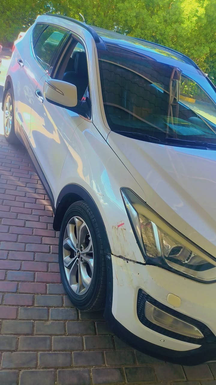 للبيع سنتافي 2014
فول مواصفات أعلى فئه مواصفات كويتيه 
       سياره 6سلندر رقم بغداد نكليزي
مكفوله من ضربه بيه بدايه جاملغات الاماميه صبغ عله كد شبر 
مكان كربلاء المقدسة 
مواصفات 
بصمه 
بنرامه 
كشنات جلد لون قرميدي 
كامره خلفيه 
تحكم ستيرن 
شاشه 
7راكب
  سعر سياره 140ورقه  وبيه مجال
( *********** )
