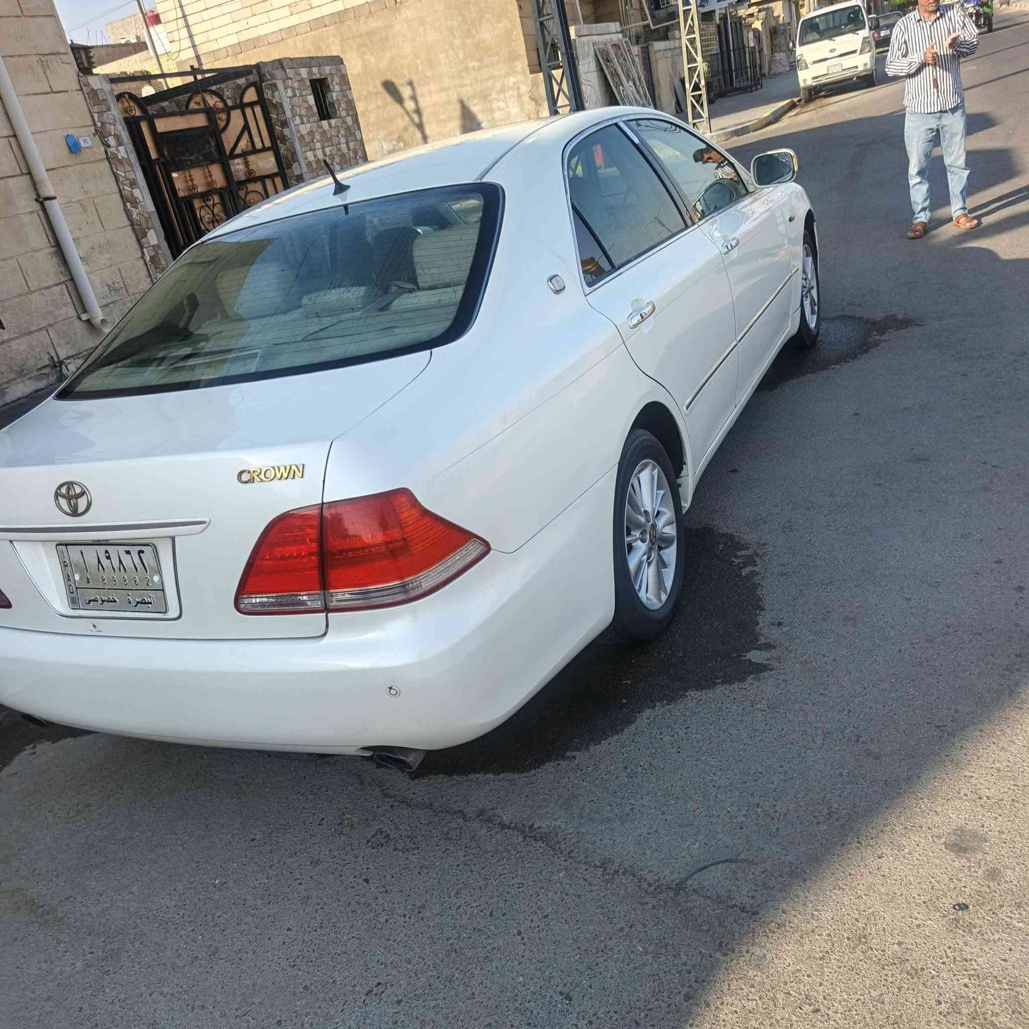 يا الله سلام عليكم 

شاهينه البيع 
موديل 2004 
رقم بصره تحويل ثاني يوم 
مكانها بالبصره
سياره مكفوله 
اربع دكم فتحه سقف برده خلفيه 
سياره تبريد شغال مكينه لا تنقيص ولا تبخير 
وبل عافيه ع ياخذه 
من كص والجثه والعيب الشرعي 
جديده بمعان الكلمه 
بيه بجاملغ الخلفي وراه السايق خسفه زغيره ومامرجعه 
باقيه ع وضعه 

السعر 135 وبيها مجال قليل 

شراي يتصل وبل خدمه 
***********
