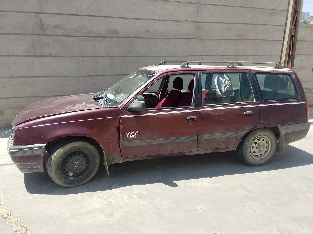كاديت للبيع شرط التحويل رقم نينوى سياره جاهزه السعر 9 اوراق قفل الرقم ***********
