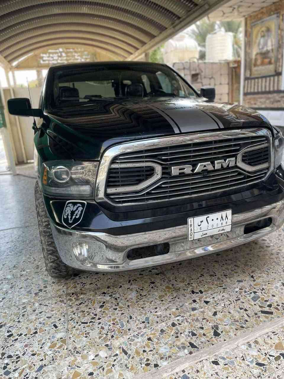 للبيع او مراوس بسيارة عالية دوج رام موديل ٢١ لون اسود ملكي ٦سلندر حادث جاملغ وبنيد بدون دواخل وشواصي باب قصير بدي طويل البنيد مبدل نفس اللون والجاملغ مصلح تخم تاير جبلي مع ويل بلاك بقلاوة معرفة باقي التفاصيل الاتصال ***********
