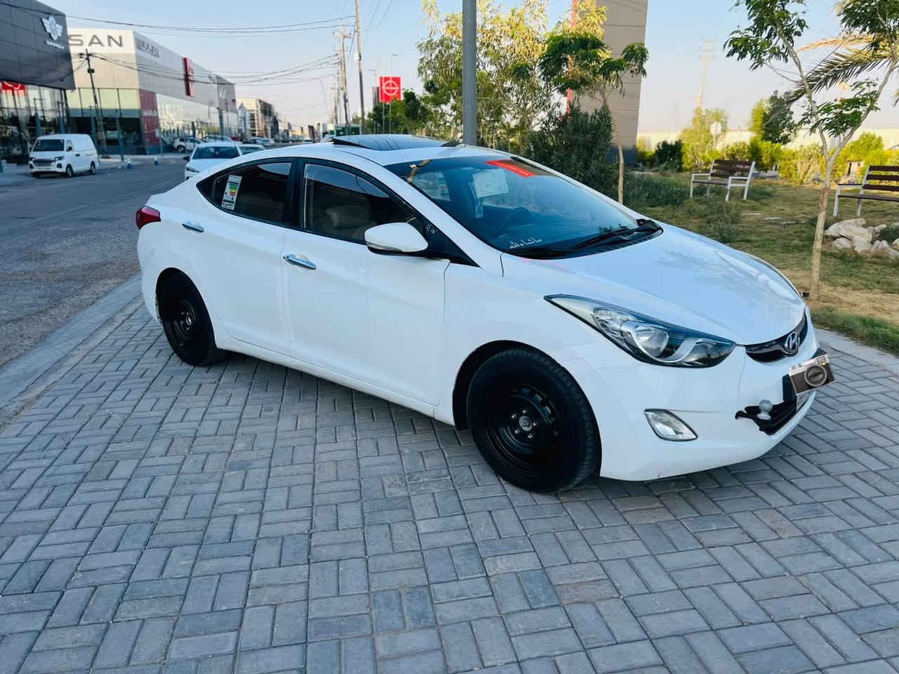 السلام عليكم النتره موديل 14 فول عده البصمه جاهزه مكينه وحداديه وتبريد مكينه 1600 رقم أربيل  بيه أربع قطع وشويات مال تشليع أبيع احزام السعر 87 وبيه مجال ***********
