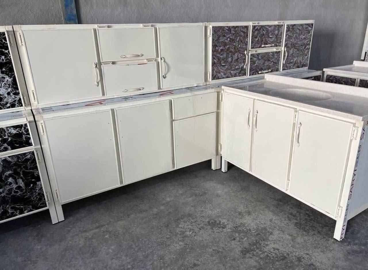 كاونتر المنيوم قياس متر ونص 3 قطع 

السعر 235 الف 

يتوفر توصيل لجميع المحافظات 

للحجز والاستفسار *********** 📞
