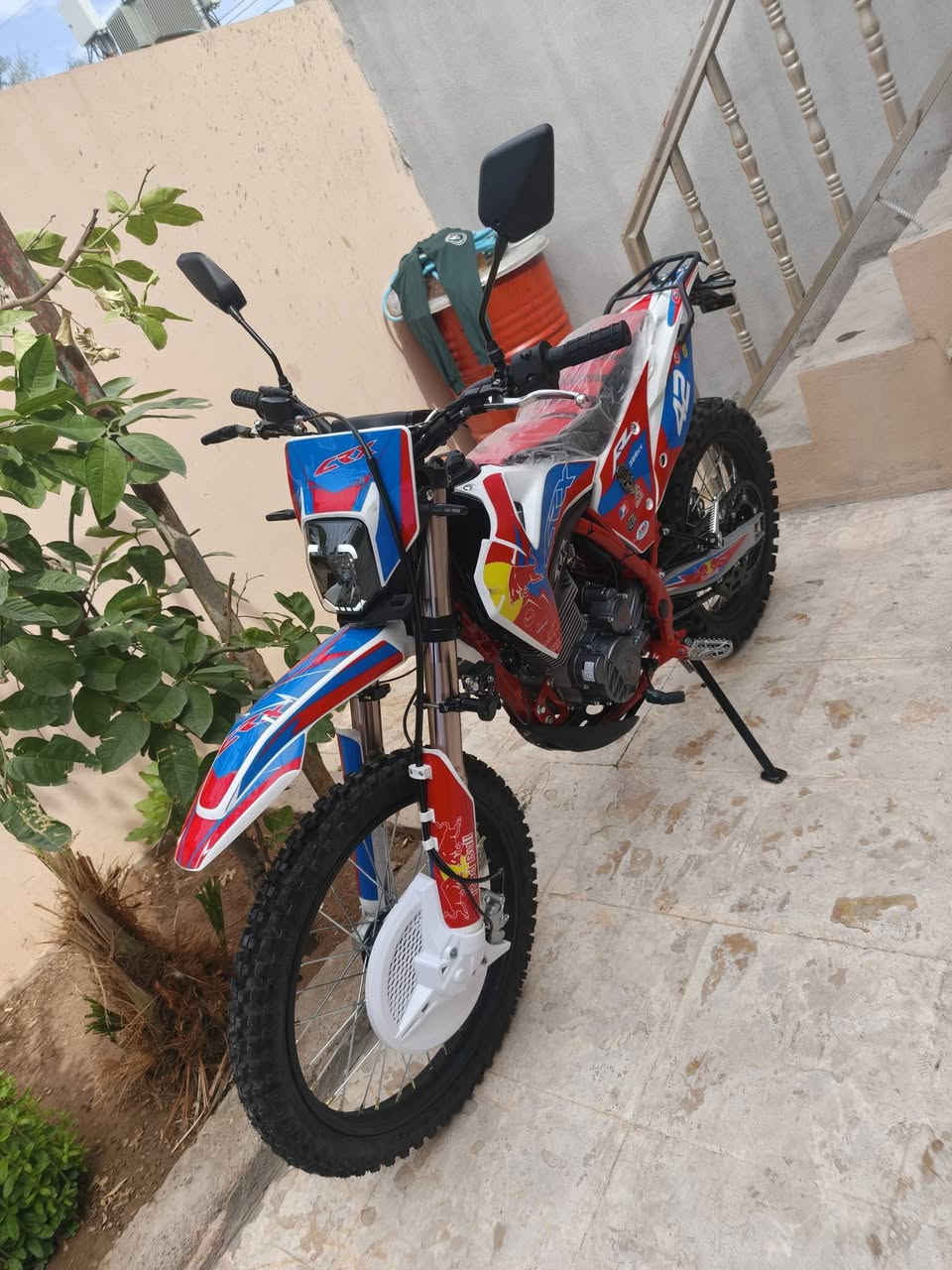 قفاز • ٣٠٠ • ٢٠٢٦