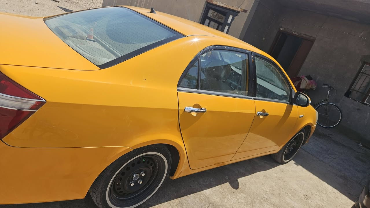 جلي موبل موديل 14 كير محرك كورلا بيكاتشو 1600 رقم بصره دولي الجديد هزه جديده تبريد منظومة كامله شاد 
باسمي تحويل ثاني يوم مصفره هيئه وغرامات سياره جاهزه من كل شيء السعر ٥٧ وبيه مجال لتواصل ع ***********
