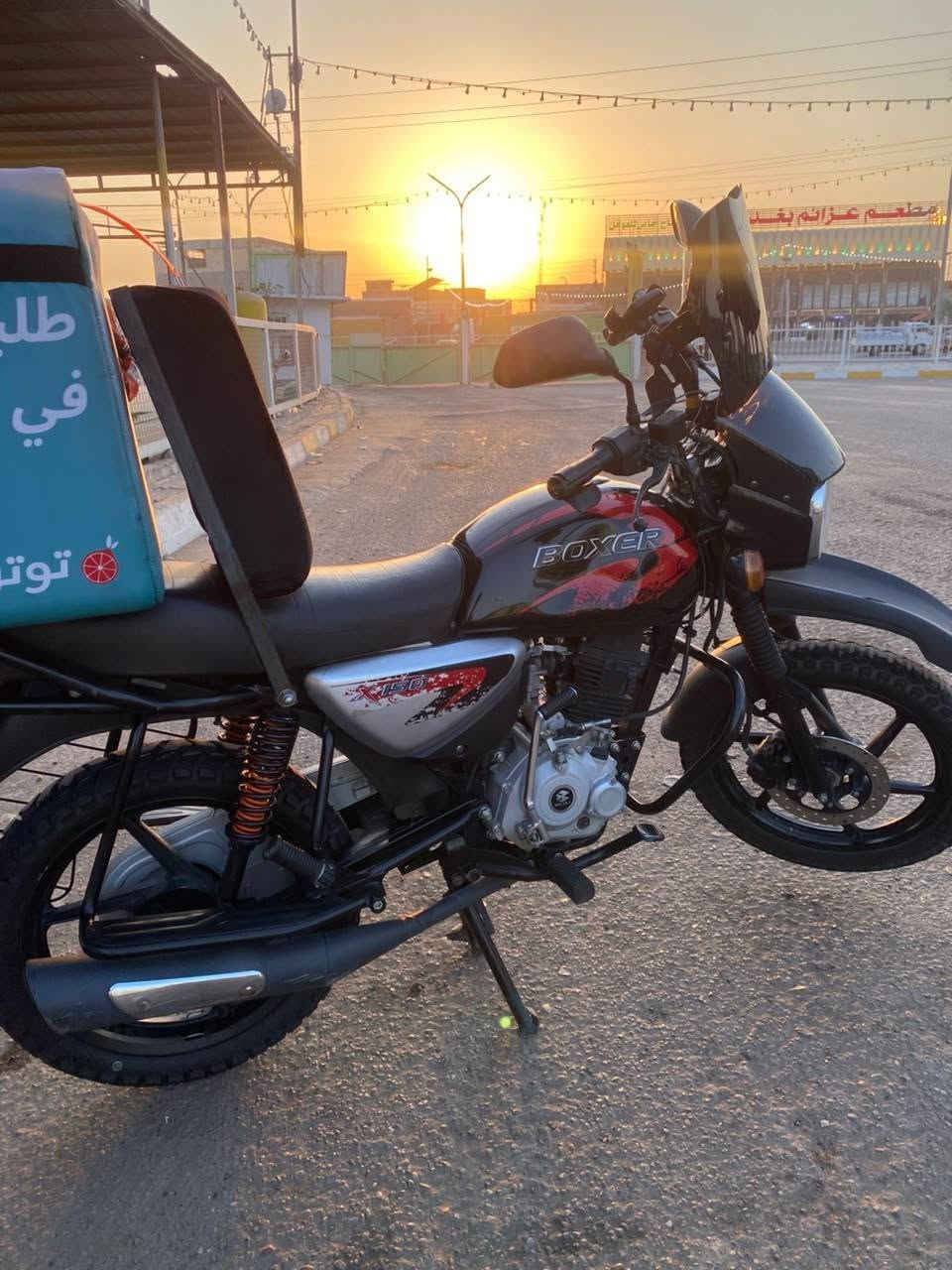 سلام عليكم بوكسر موديل 23 درجه خير من الله مرقم لوحت نكلزيه يعني قبل طلع بشرع دجه كفله من كلشي بس بيه ضربه بل تانكي سعر خاص ***********@
