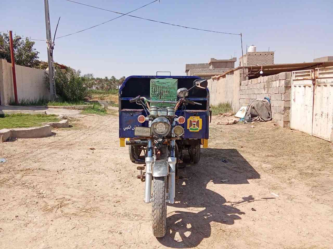 ستوتة ام طير موديل 21
اوراق بيها كربائيات شغالة 
محرك 25 اخرس ناعم
سلف هندر هورن لايت
 بك لايت اشاير انبيثري 
عنوان شهربان جسر مهروت
***********

