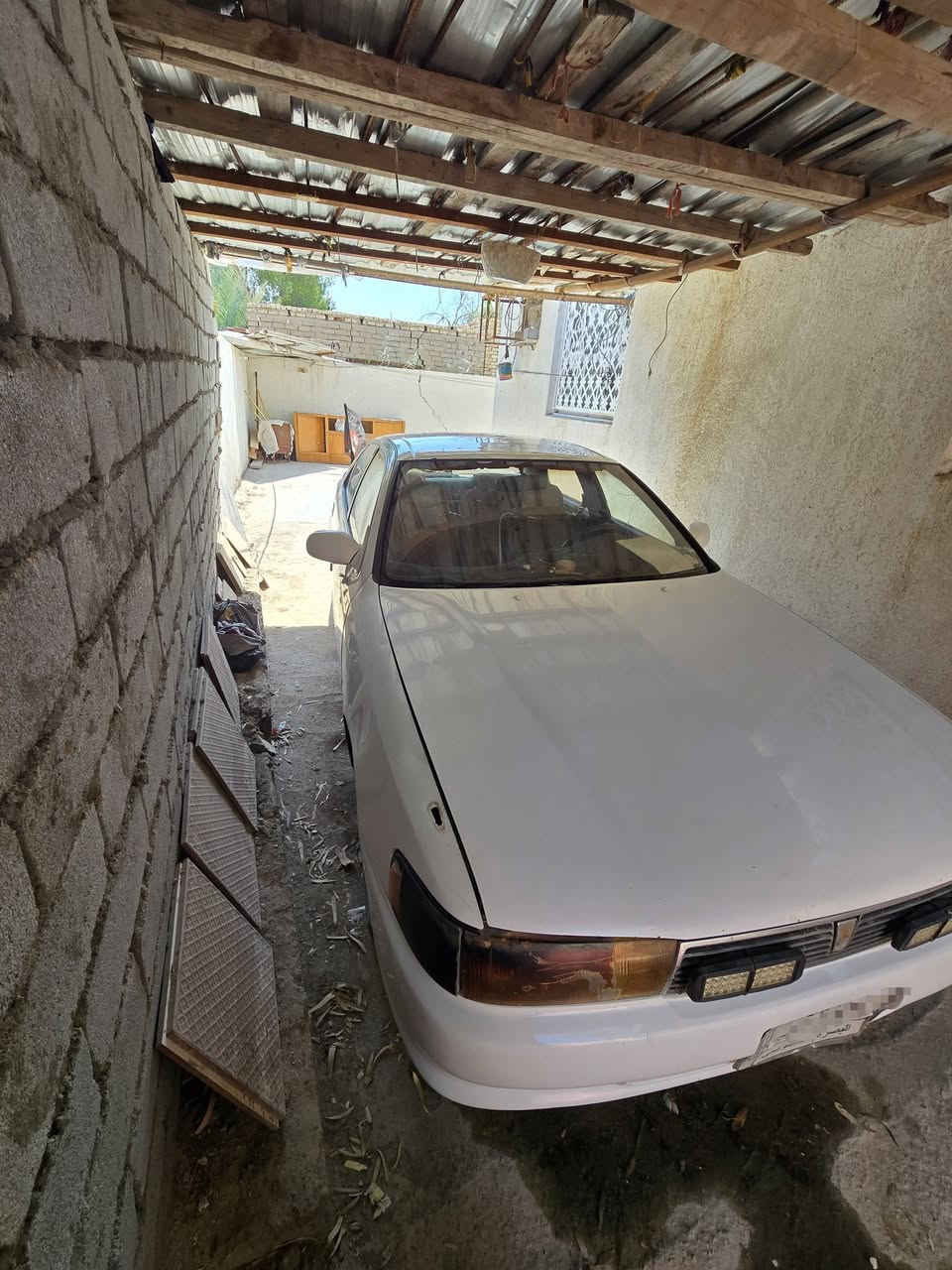 السلام عليكم
كرسته للبيع 
مديل 2000
مكينه وحداديه وكير جاهزات 
طخم تاير جديد 
سنويه منتهيه 
مكفوله من النقل والكص والعيب الشرعي والضربه 
سياره جاهزه 
سعر ٧٠ 
الناصريه قضاء الجبايش 
رقم الهاتف ***********
