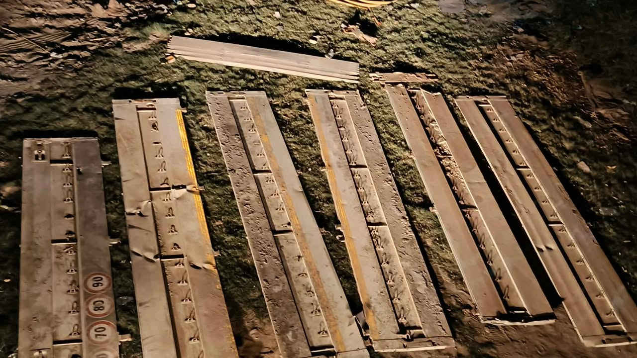 سلام عليكم للبيع اجناب فقط عربانه اوربيه طويله جاهز كبل شد لازنجار نضيف... مكان الديوانيه قضاء السدير لل لاستفسار اكثر اتصل على رقم***********
