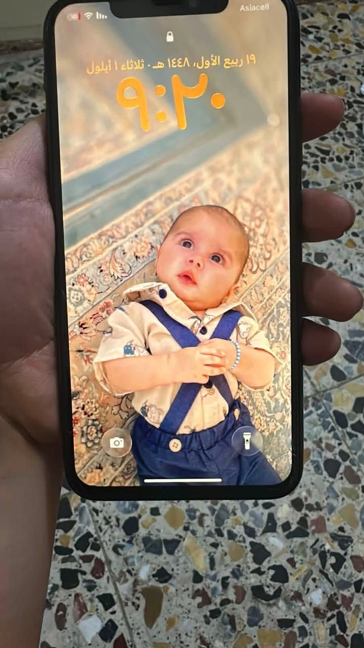 السلام عليكم
ايفون 11 برو ماكس 
ذاكره256
بطاريه 94 ممبدله

مبدل شاشه و فيس ايدي واكف 
والسماعة الفوك فقط
سعره 225 وبي مجال قليل
مكاني حي اور
واتساب***********
