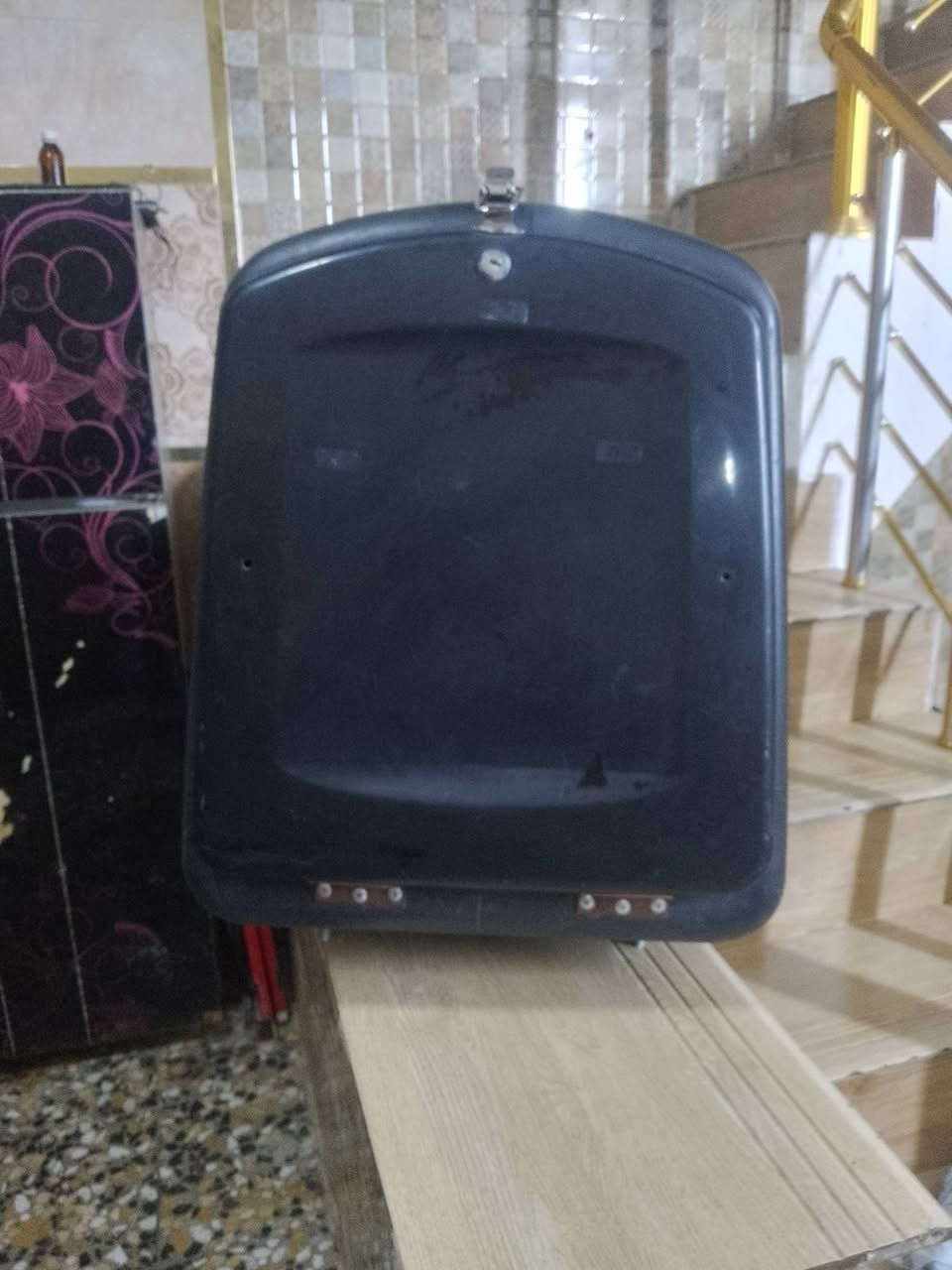 السلام عليكم صندوك جديد حجم كبير هوة وراسطاتة ول سبرنكات كامل جيب وشد ستعمال قليل السعر 35  ول ويل 20  العنوان حي اور
